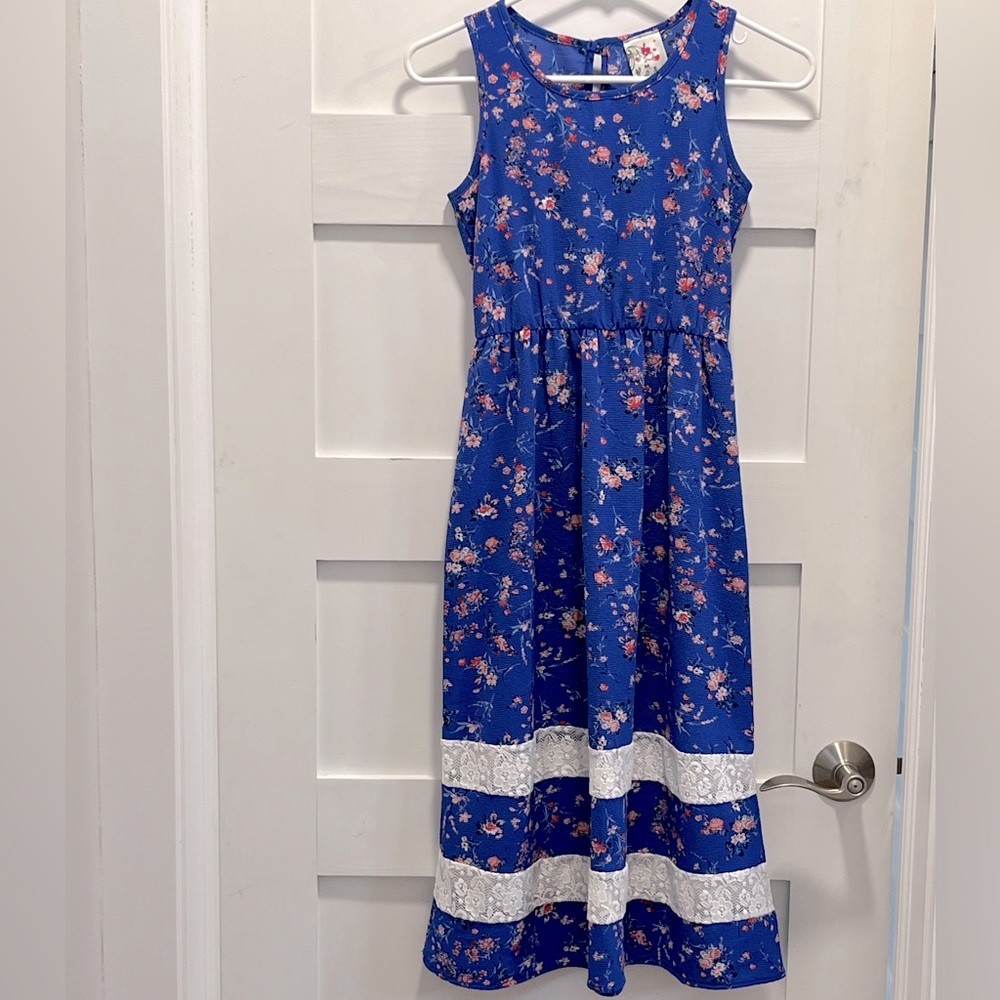 Lacey floral blue dress kids size 10